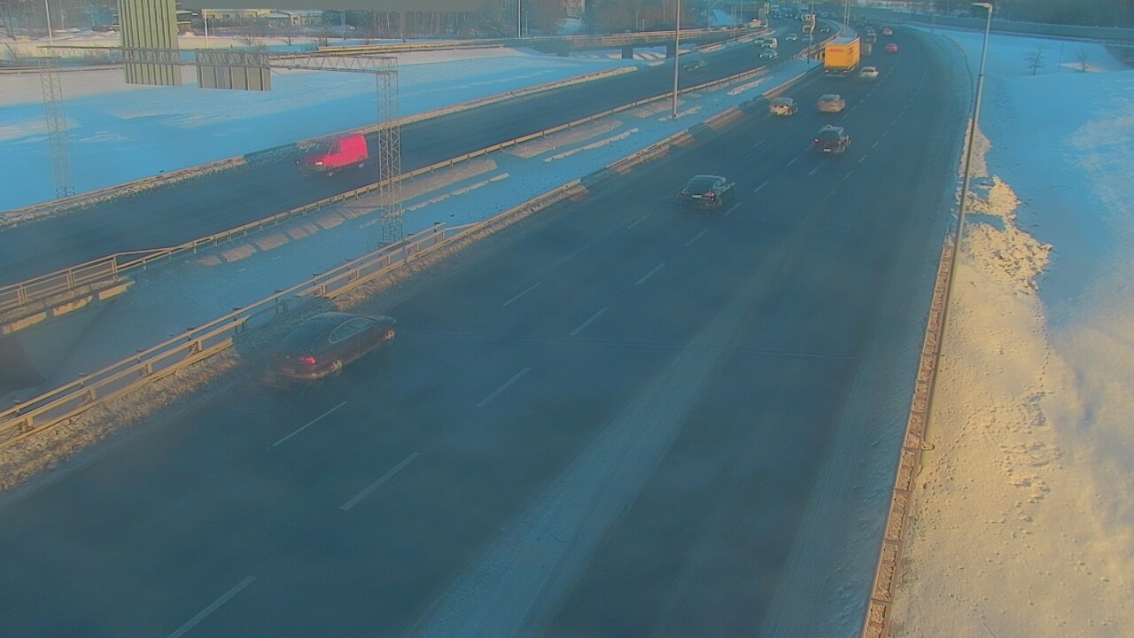 Weather Camera Image Väg 50 Vanda Tusbyleden, Vantaa, Uusimaa