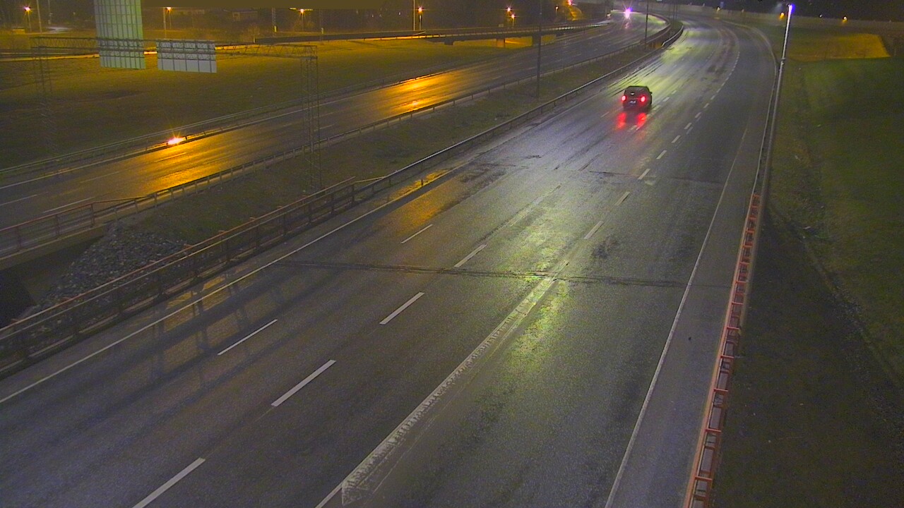 Weather Camera Image Väg 50 Vanda Tusbyleden, Vantaa, Uusimaa