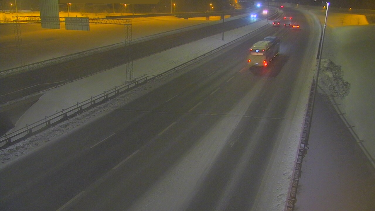 Weather Camera Image Väg 50 Vanda Tusbyleden, Vantaa, Uusimaa