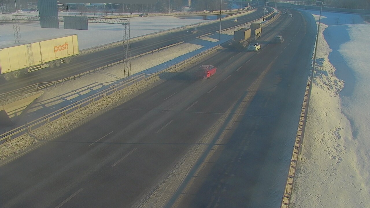 Weather Camera Image Väg 50 Vanda Tusbyleden, Vantaa, Uusimaa