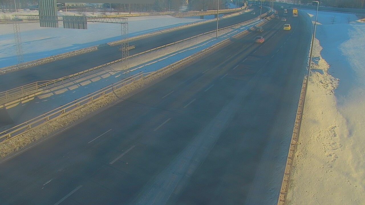 Weather Camera Image Väg 50 Vanda Tusbyleden, Vantaa, Uusimaa