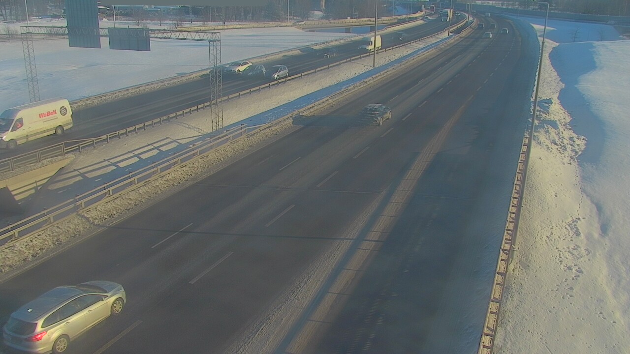 Weather Camera Image Väg 50 Vanda Tusbyleden, Vantaa, Uusimaa