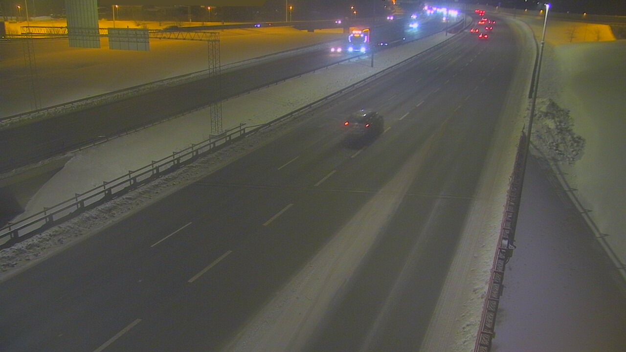 Weather Camera Image Väg 50 Vanda Tusbyleden, Vantaa, Uusimaa