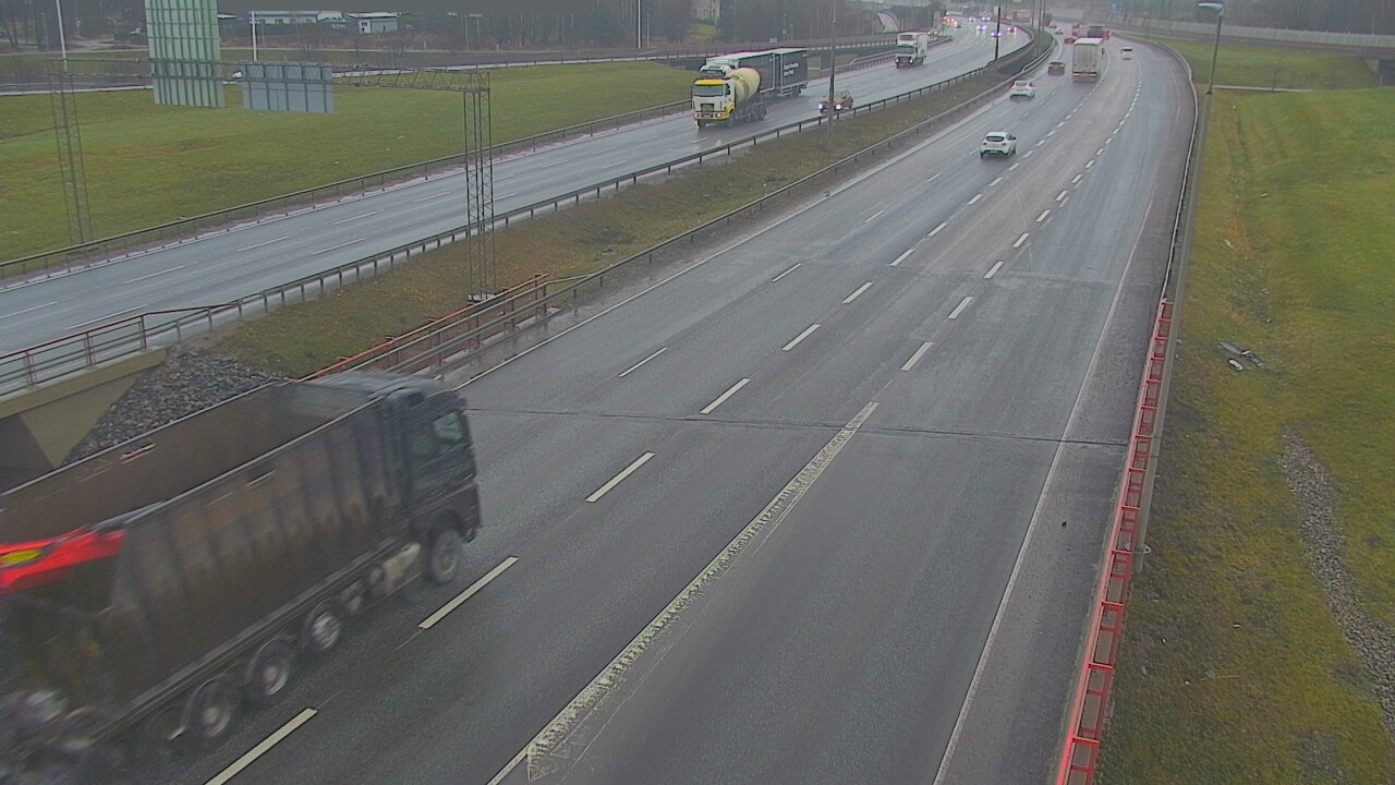 Weather Camera Image Väg 50 Vanda Tusbyleden, Vantaa, Uusimaa