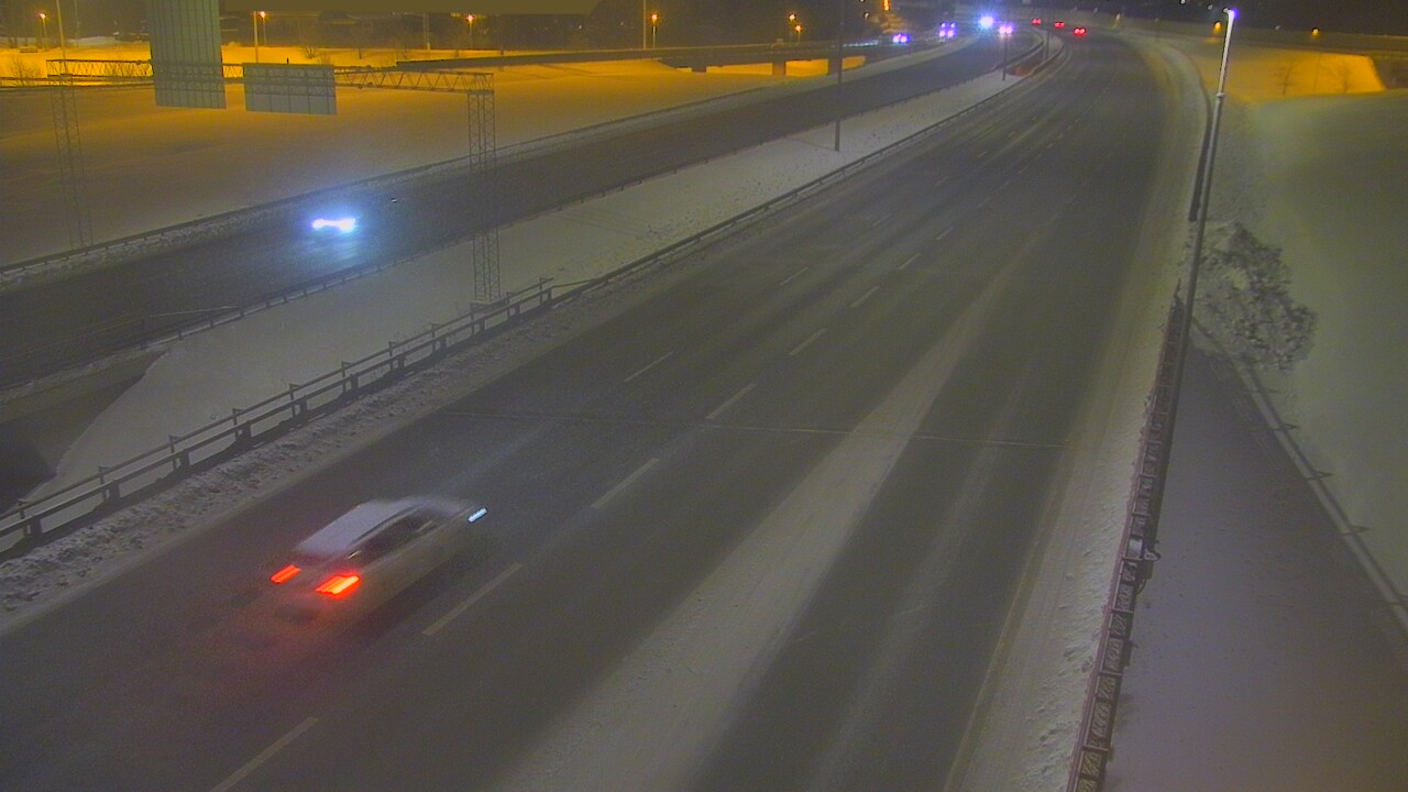 Weather Camera Image Väg 50 Vanda Tusbyleden, Vantaa, Uusimaa