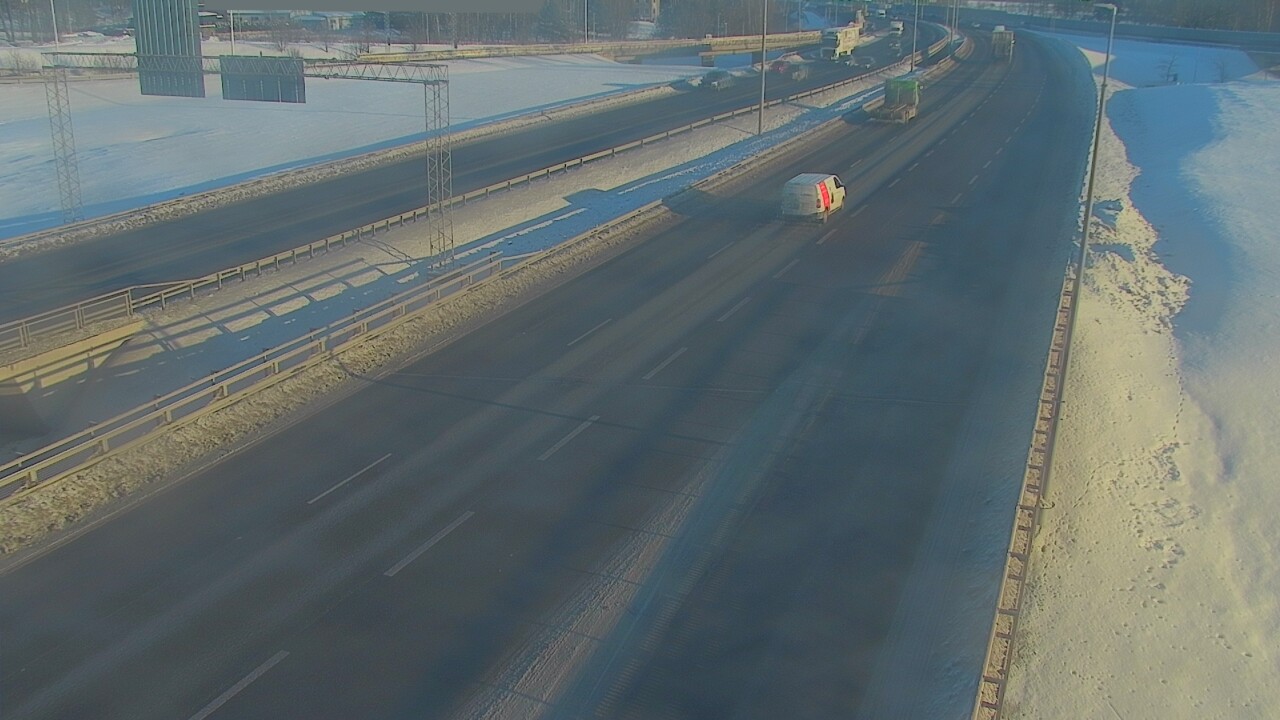 Weather Camera Image Väg 50 Vanda Tusbyleden, Vantaa, Uusimaa