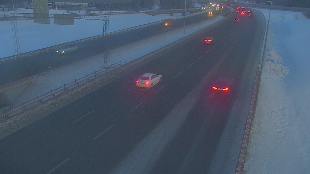 Weather Camera Image Väg 50 Vanda Tusbyleden, Vantaa, Uusimaa