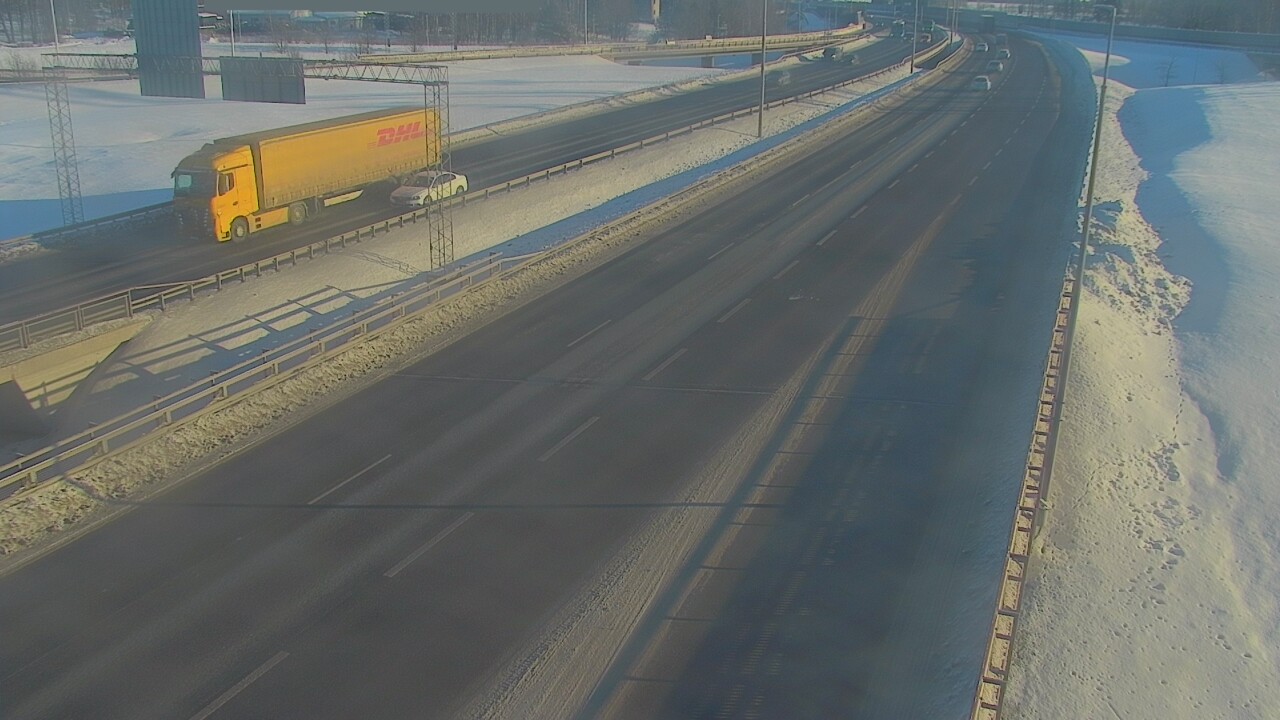 Weather Camera Image Väg 50 Vanda Tusbyleden, Vantaa, Uusimaa