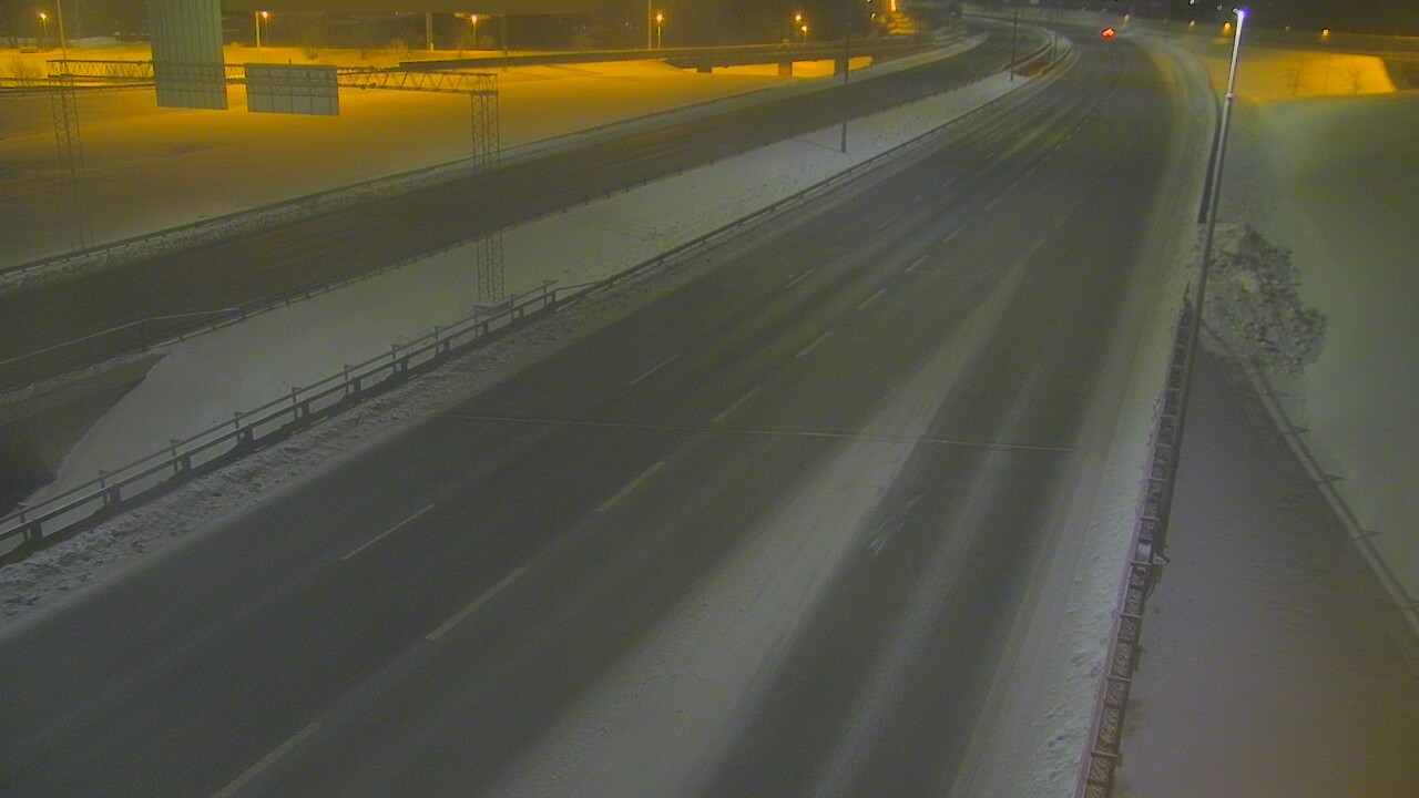 Weather Camera Image Väg 50 Vanda Tusbyleden, Vantaa, Uusimaa