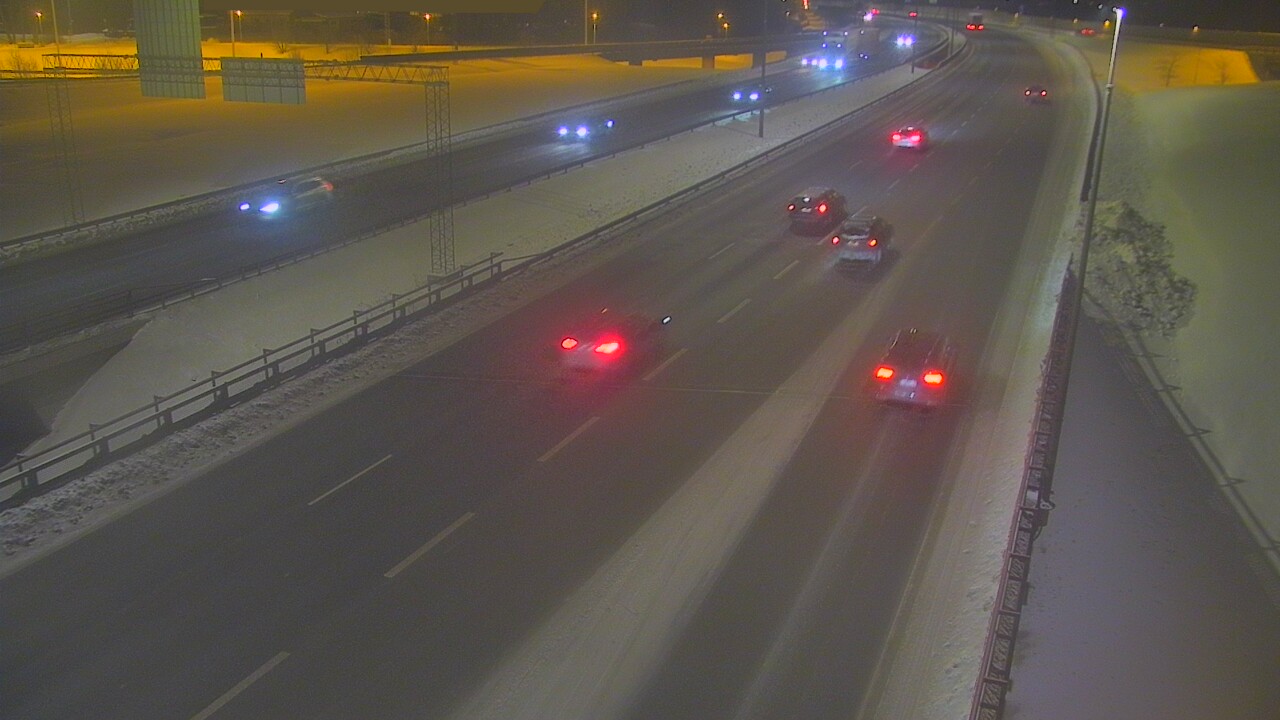 Weather Camera Image Väg 50 Vanda Tusbyleden, Vantaa, Uusimaa