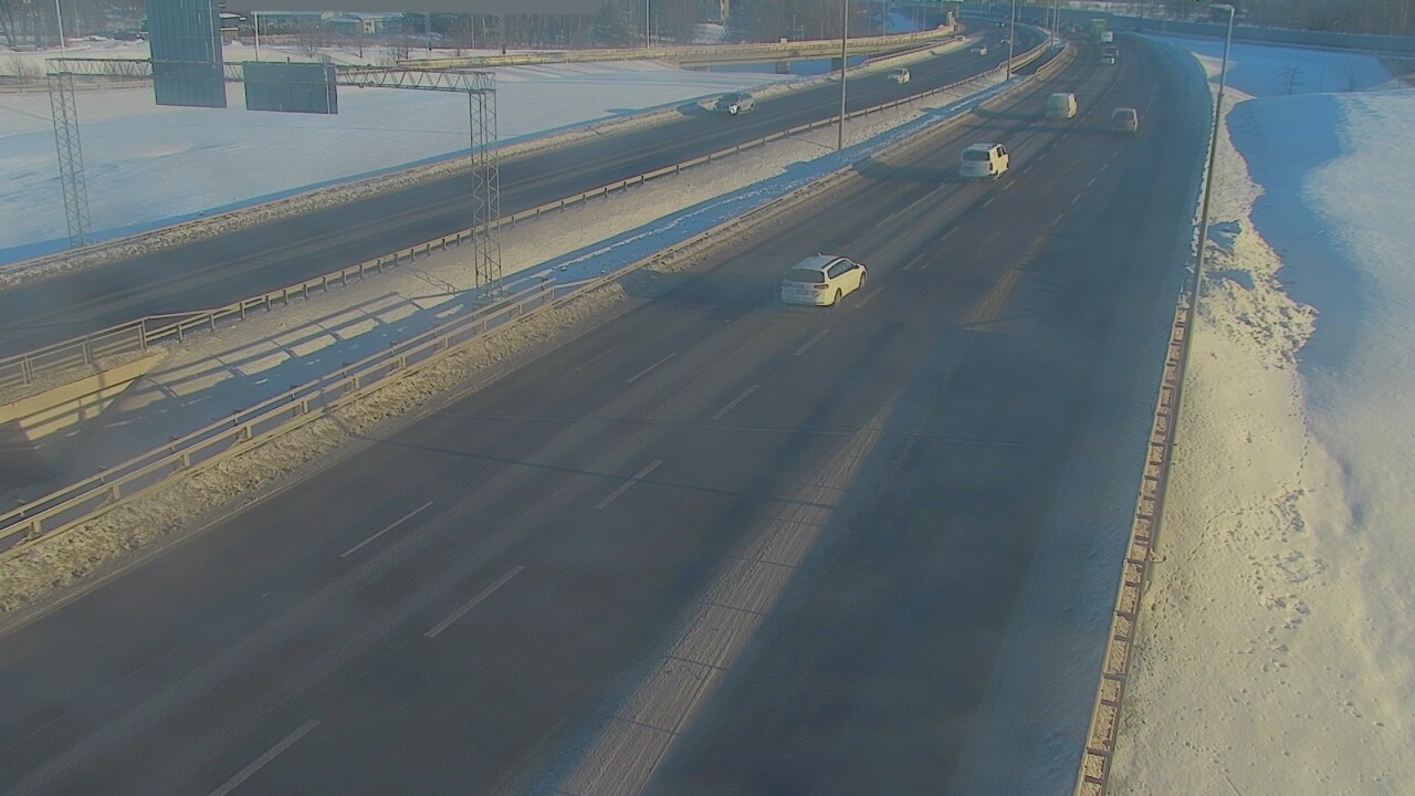 Weather Camera Image Väg 50 Vanda Tusbyleden, Vantaa, Uusimaa