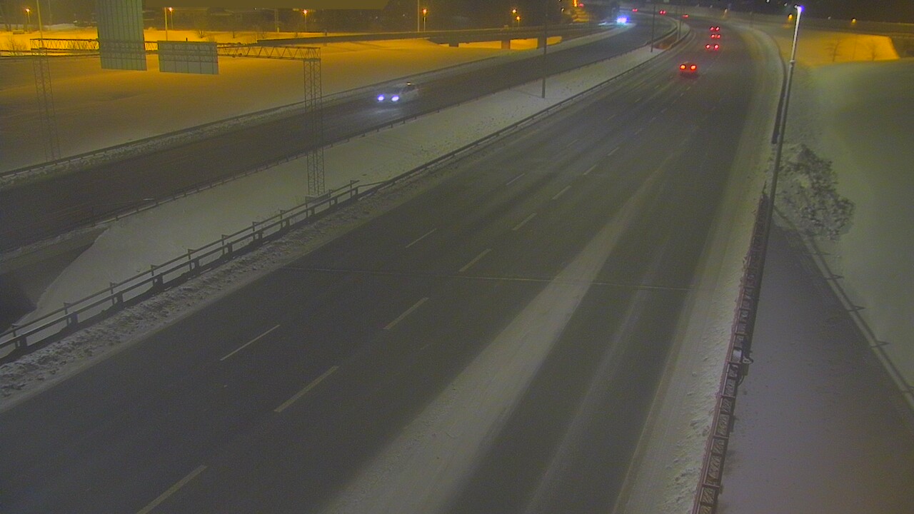 Weather Camera Image Väg 50 Vanda Tusbyleden, Vantaa, Uusimaa