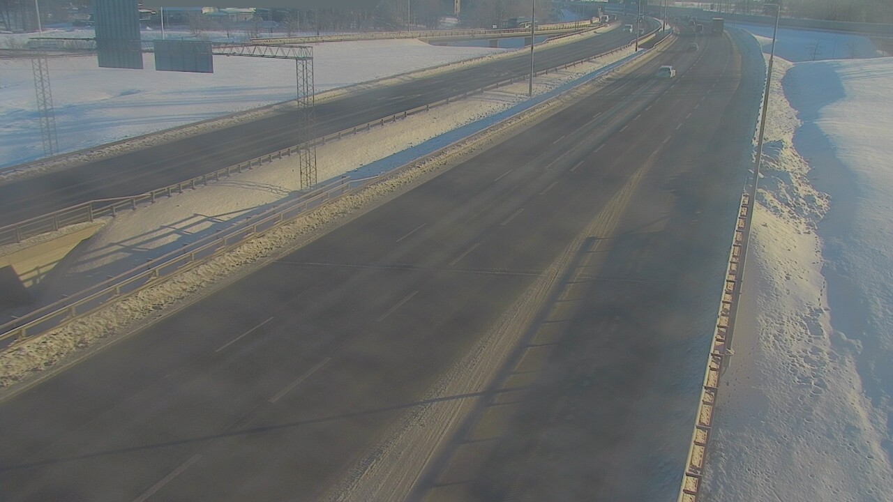 Weather Camera Image Väg 50 Vanda Tusbyleden, Vantaa, Uusimaa