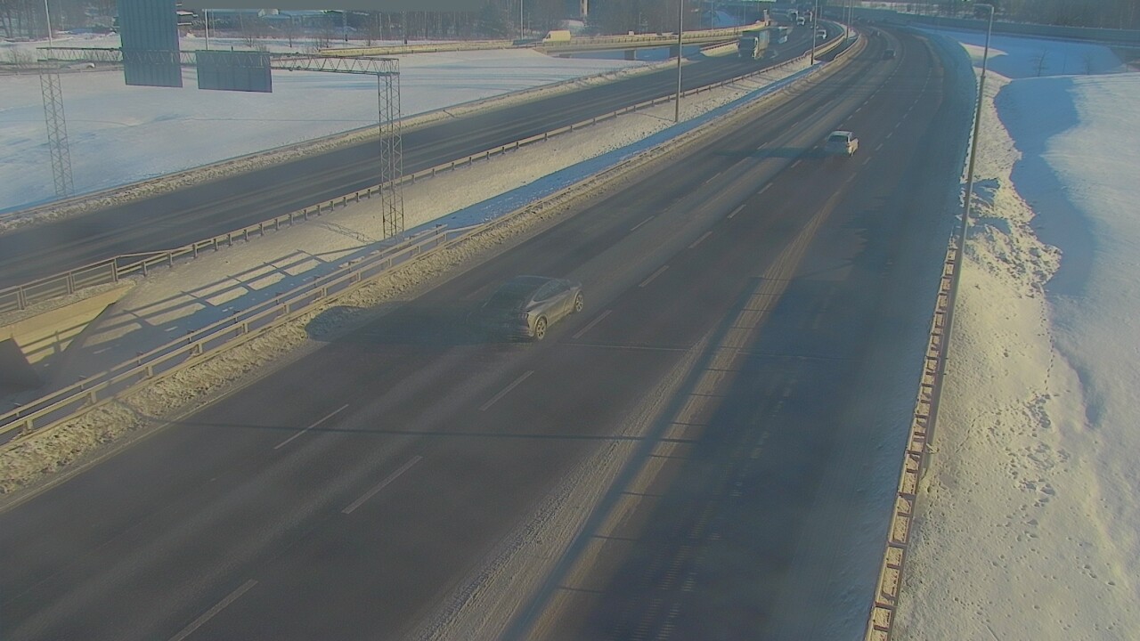 Weather Camera Image Väg 50 Vanda Tusbyleden, Vantaa, Uusimaa