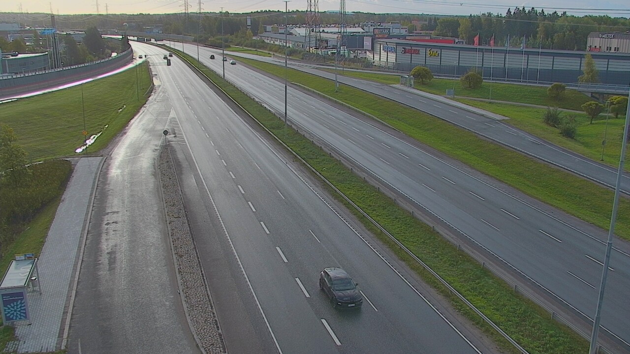 Weather Camera Image Road 50 Vantaa Suutarila, Vantaa, Uusimaa