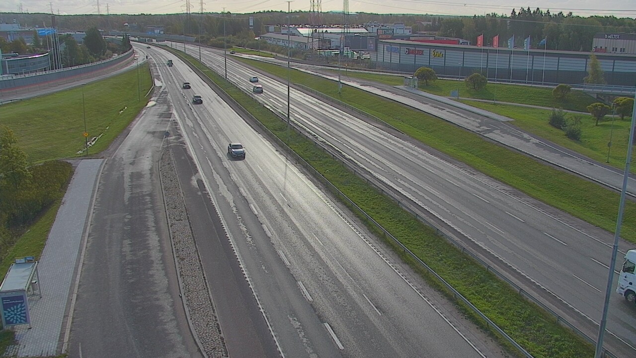 Weather Camera Image Road 50 Vantaa Suutarila, Vantaa, Uusimaa