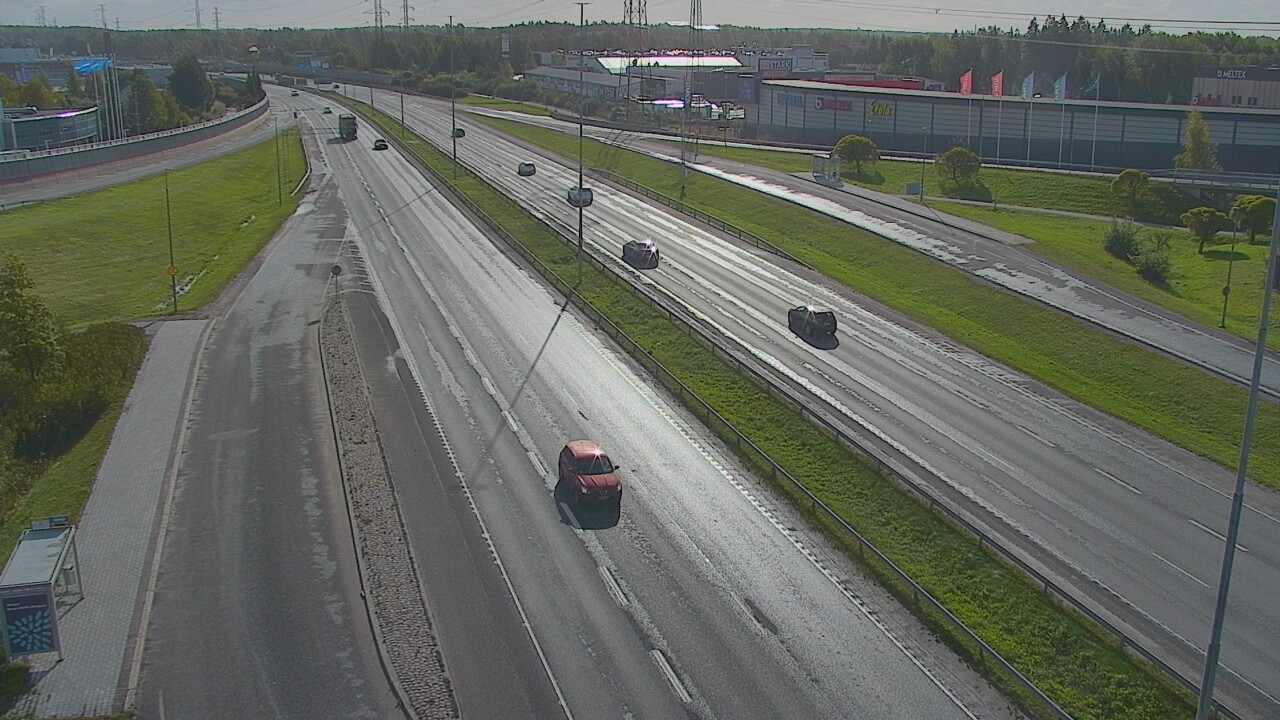Weather Camera Image Road 50 Vantaa Suutarila, Vantaa, Uusimaa