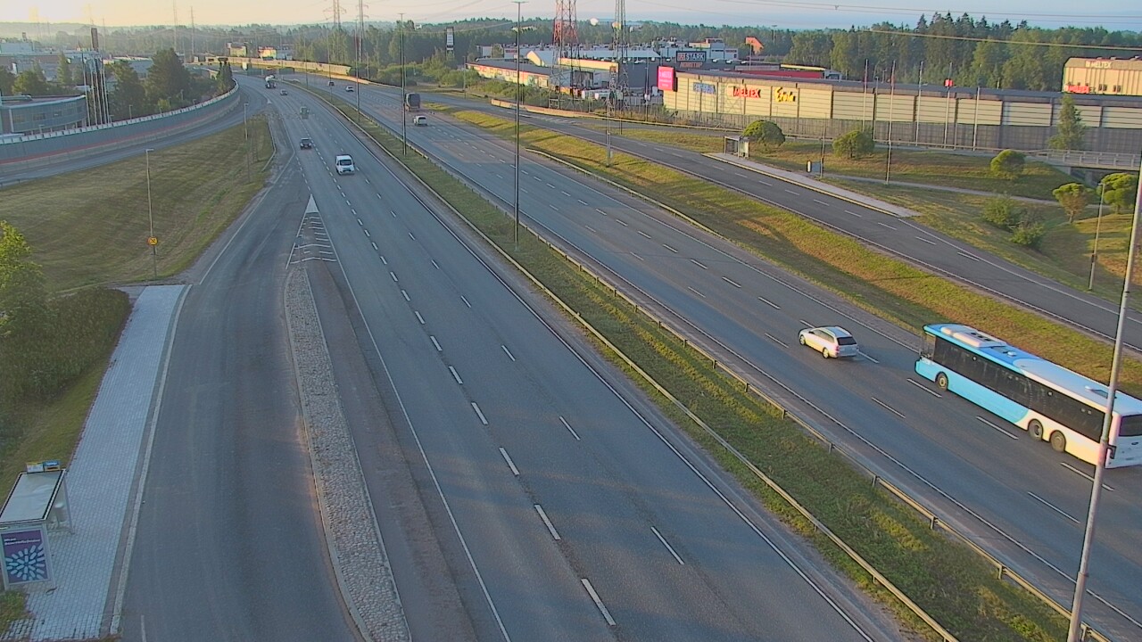 Weather Camera Image Väg 50 Vanda Skomakarböle, Vantaa, Uusimaa