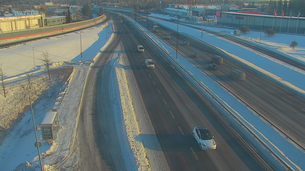 Weather Camera Image Road 50 Vantaa Suutarila, Vantaa, Uusimaa