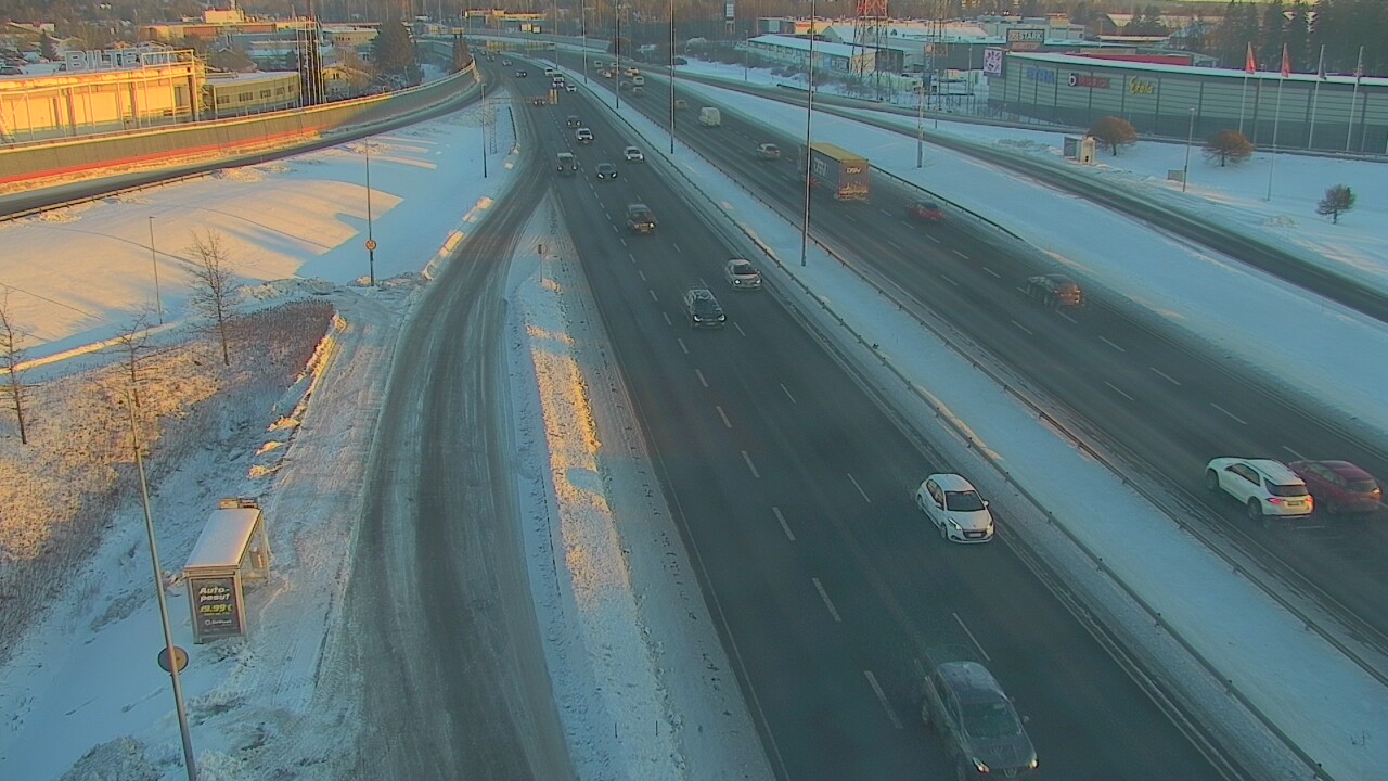 Weather Camera Image Road 50 Vantaa Suutarila, Vantaa, Uusimaa