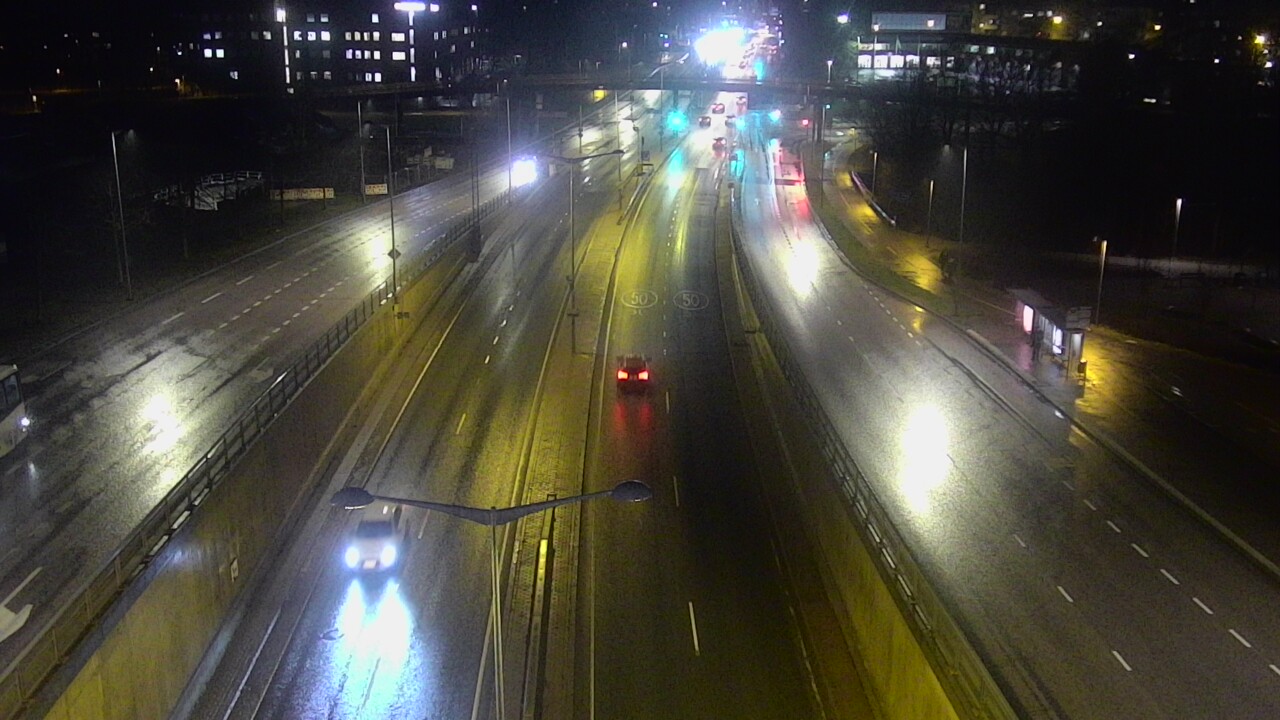 Weather Camera Image Väg 100 Helsingfors Skogsbackavägen, Stenhagen, Mast, Helsinki, Uusimaa