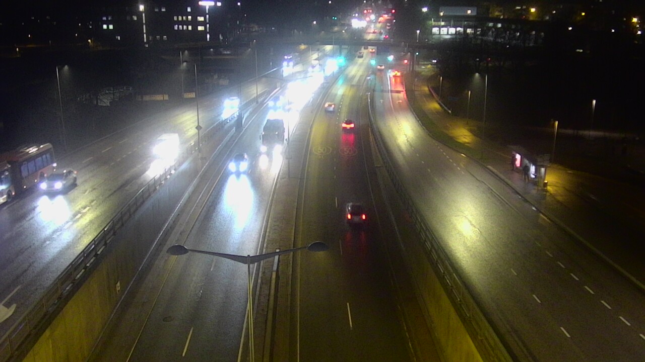 Weather Camera Image Väg 100 Helsingfors Skogsbackavägen, Stenhagen, Mast, Helsinki, Uusimaa