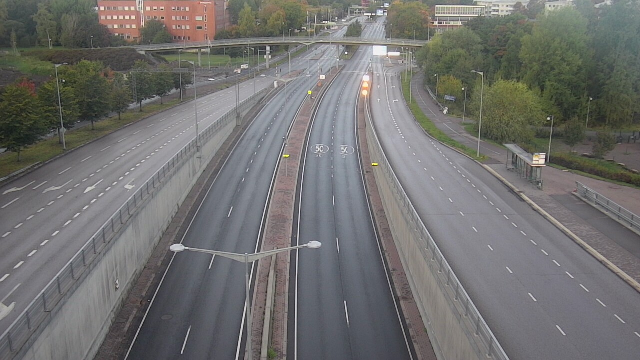Weather Camera Image Road 100 Helsinki Hakamäentie, Kivihaka, Mast, Helsinki, Uusimaa