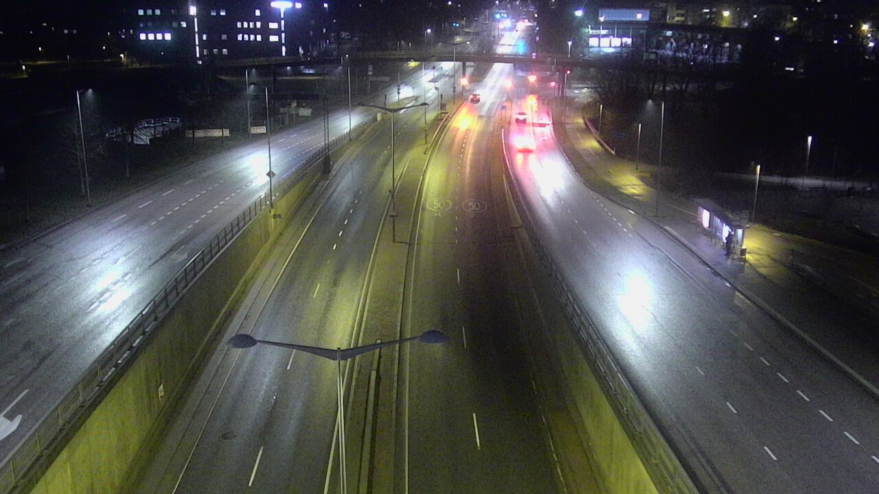 Weather Camera Image Väg 100 Helsingfors Skogsbackavägen, Stenhagen, Mast, Helsinki, Uusimaa