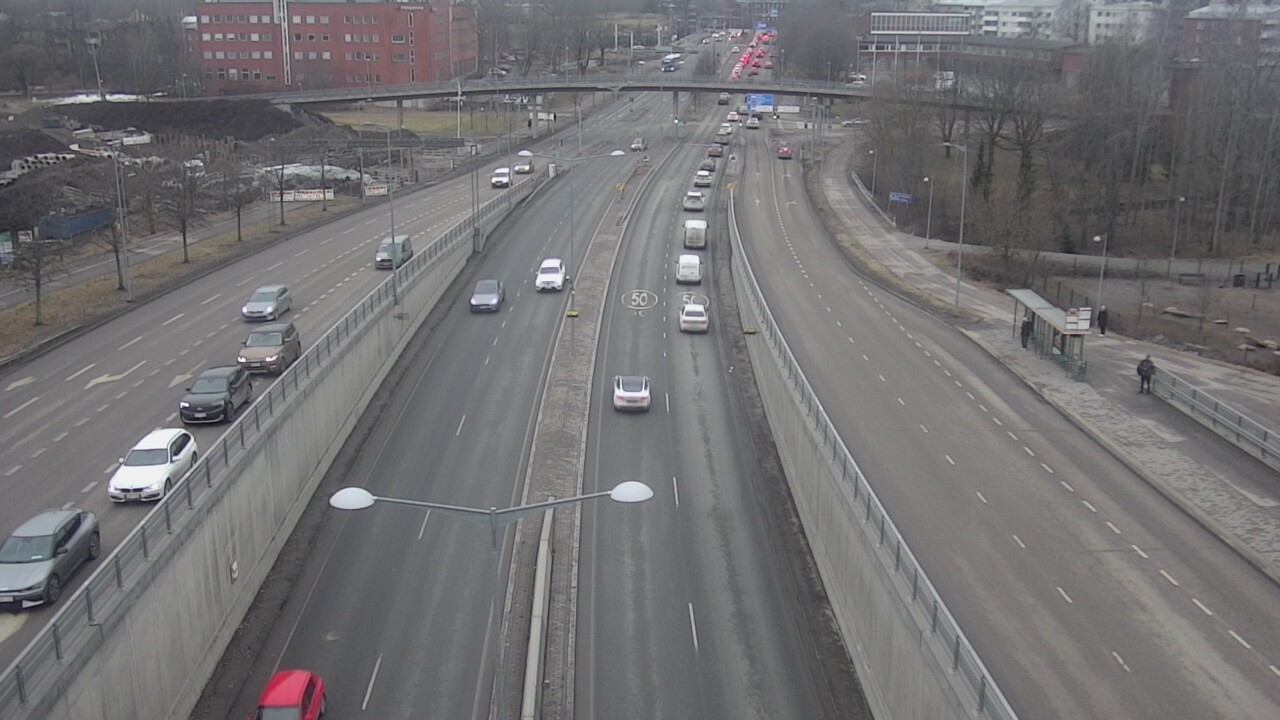 Weather Camera Image Road 100 Helsinki Hakamäentie, Kivihaka, Mast, Helsinki, Uusimaa