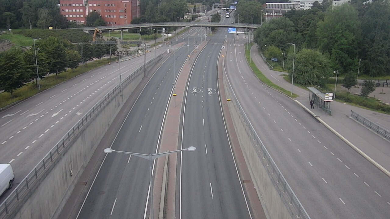 Weather Camera Image Road 100 Helsinki Hakamäentie, Kivihaka, Mast, Helsinki, Uusimaa