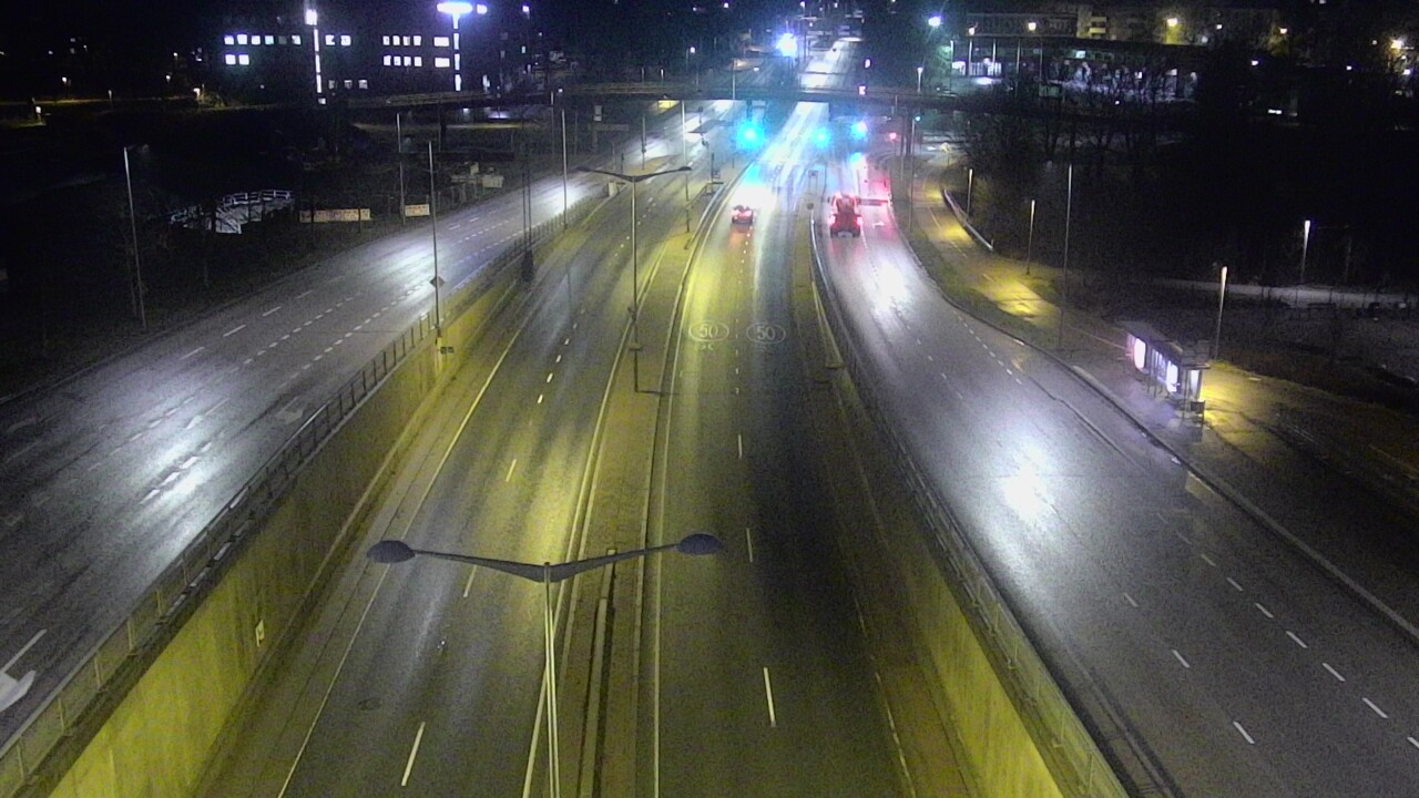 Weather Camera Image Väg 100 Helsingfors Skogsbackavägen, Stenhagen, Mast, Helsinki, Uusimaa