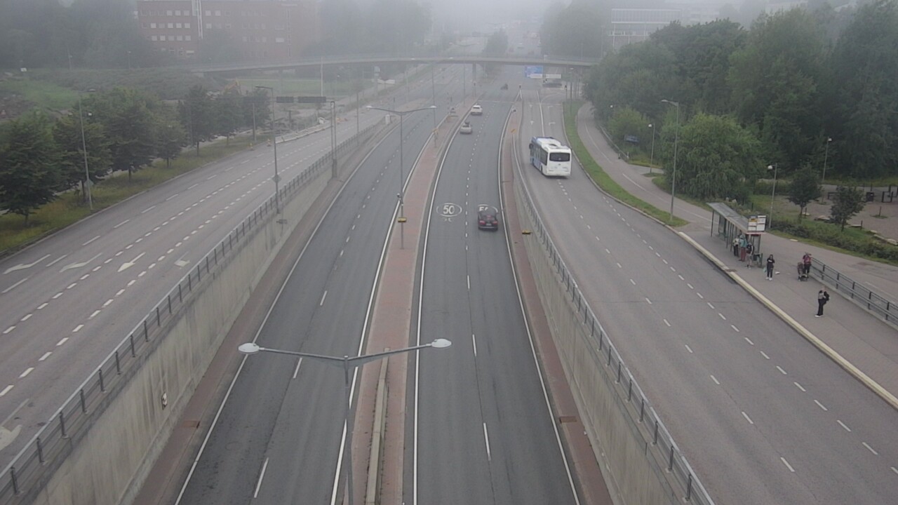Weather Camera Image Road 100 Helsinki Hakamäentie, Kivihaka, Mast, Helsinki, Uusimaa