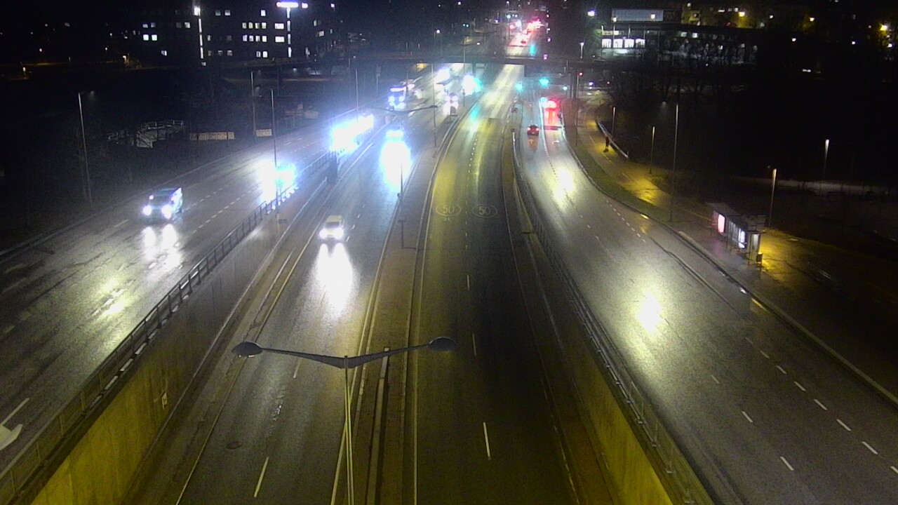 Weather Camera Image Väg 100 Helsingfors Skogsbackavägen, Stenhagen, Mast, Helsinki, Uusimaa