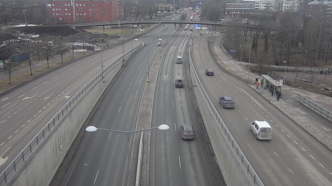 Weather Camera Image Road 100 Helsinki Hakamäentie, Kivihaka, Mast, Helsinki, Uusimaa