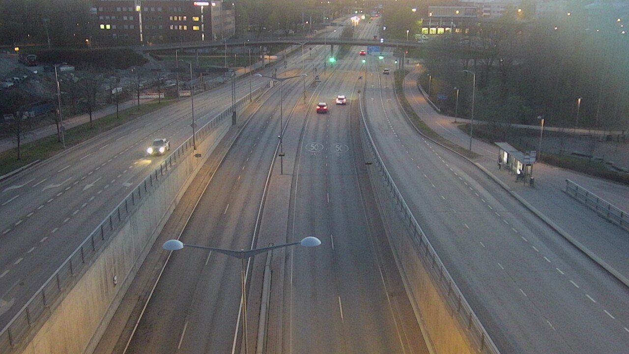 Weather Camera Image Road 100 Helsinki Hakamäentie, Kivihaka, Mast, Helsinki, Uusimaa