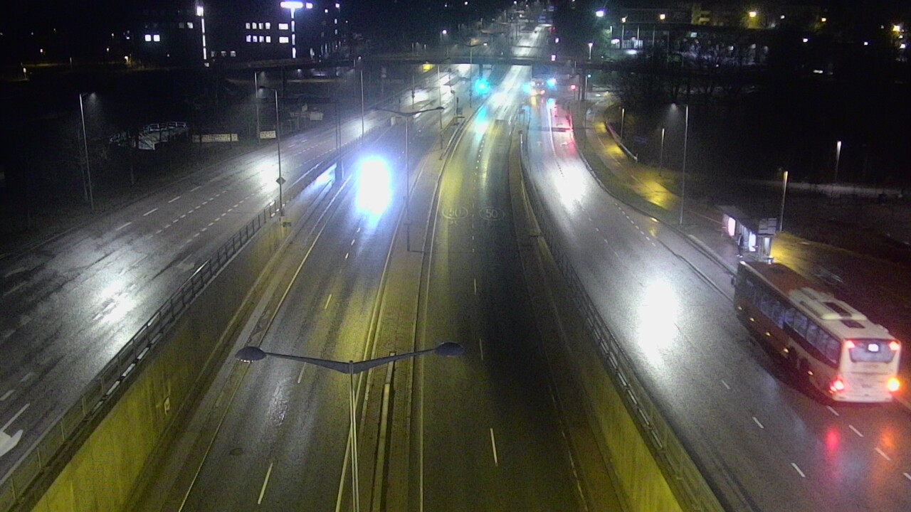 Weather Camera Image Väg 100 Helsingfors Skogsbackavägen, Stenhagen, Mast, Helsinki, Uusimaa