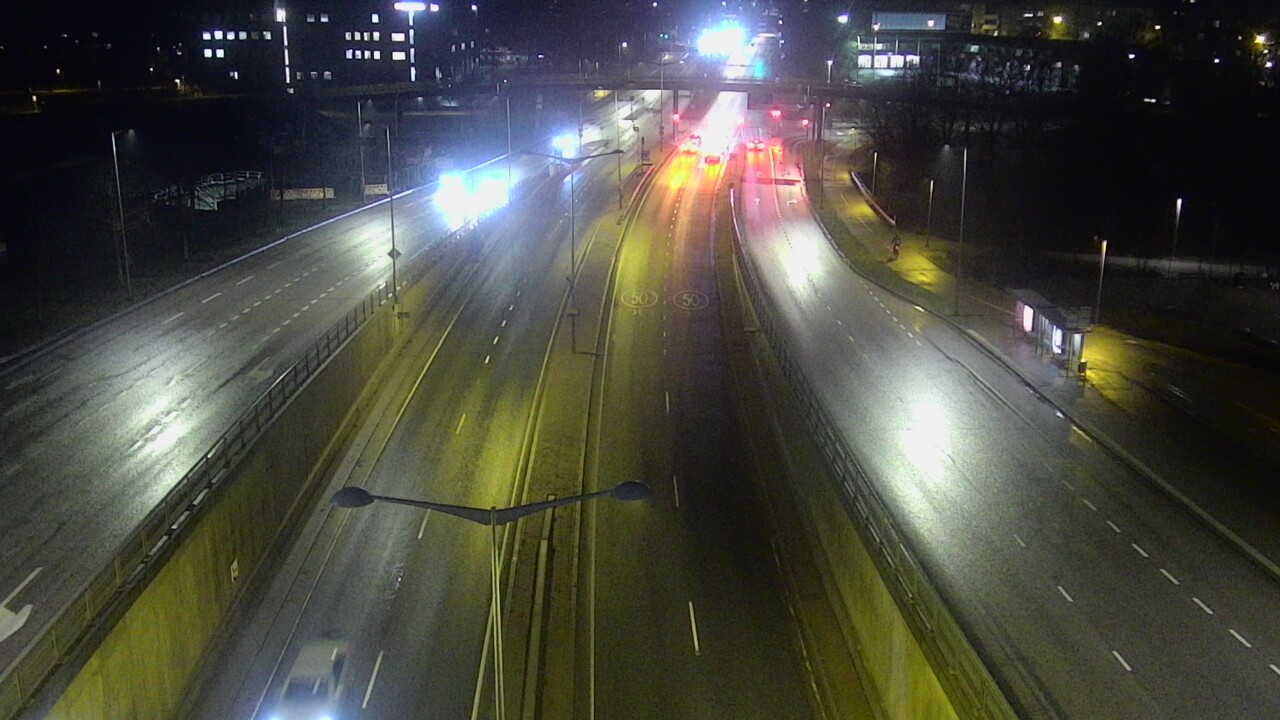 Weather Camera Image Väg 100 Helsingfors Skogsbackavägen, Stenhagen, Mast, Helsinki, Uusimaa