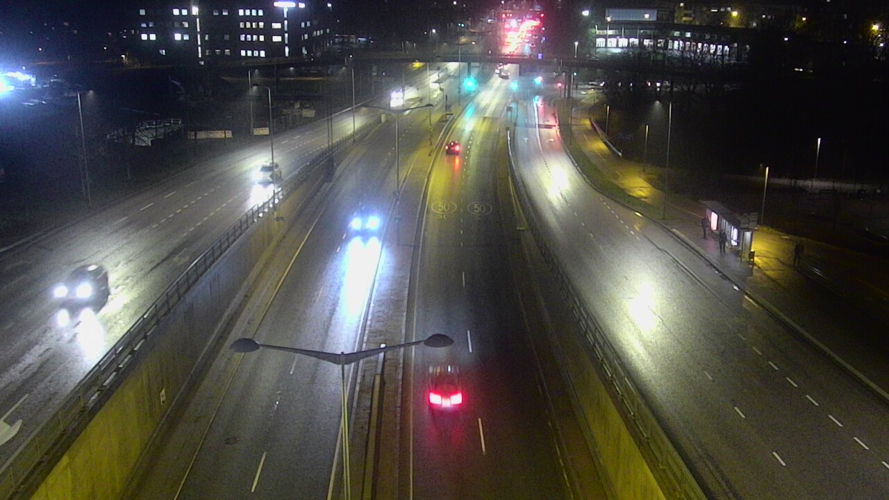 Weather Camera Image Väg 100 Helsingfors Skogsbackavägen, Stenhagen, Mast, Helsinki, Uusimaa