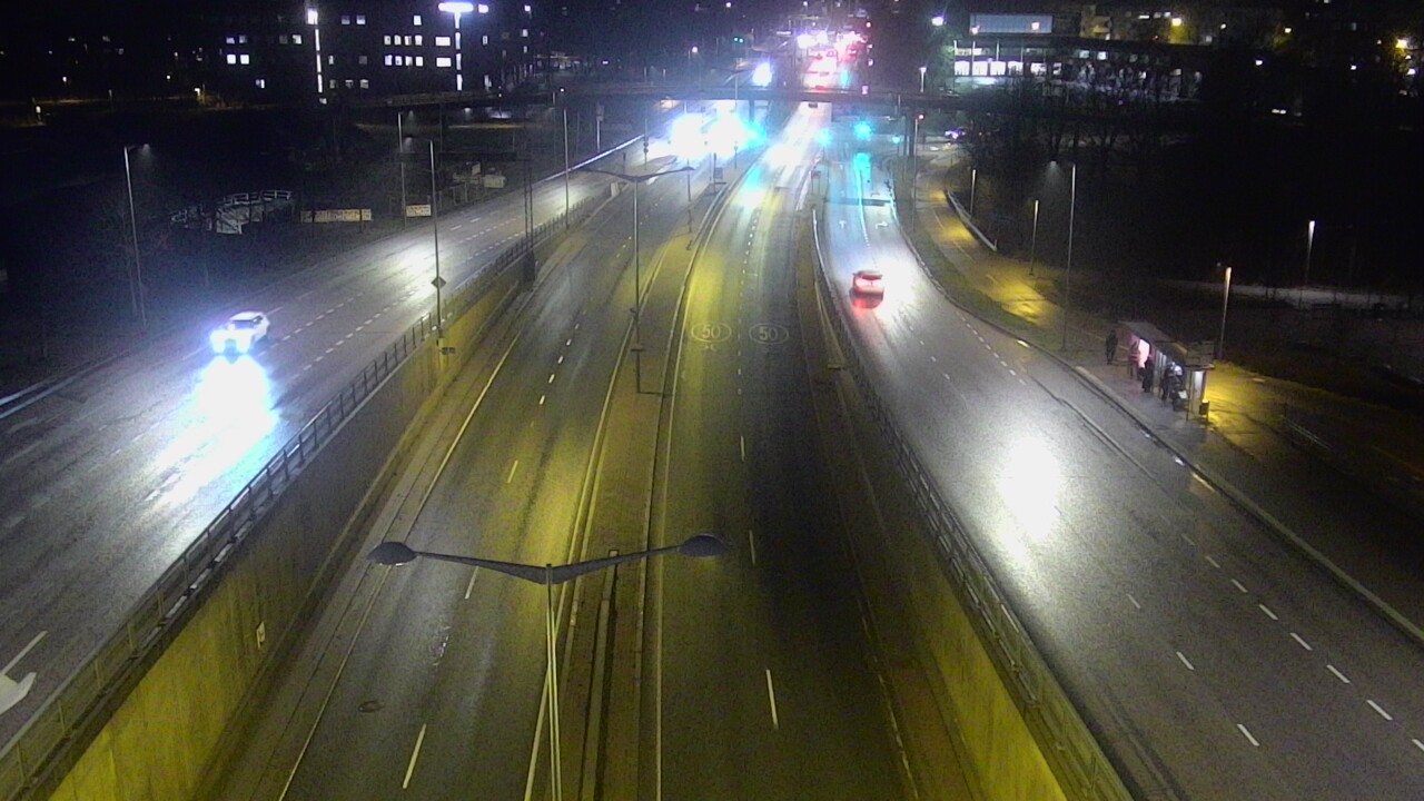 Weather Camera Image Väg 100 Helsingfors Skogsbackavägen, Stenhagen, Mast, Helsinki, Uusimaa