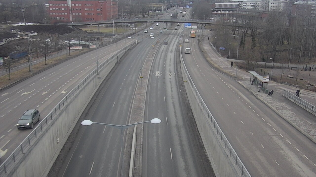 Weather Camera Image Road 100 Helsinki Hakamäentie, Kivihaka, Mast, Helsinki, Uusimaa