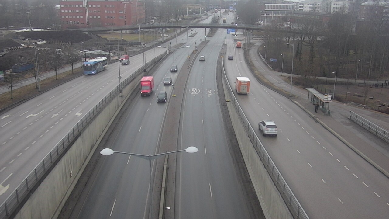Weather Camera Image Road 100 Helsinki Hakamäentie, Kivihaka, Mast, Helsinki, Uusimaa