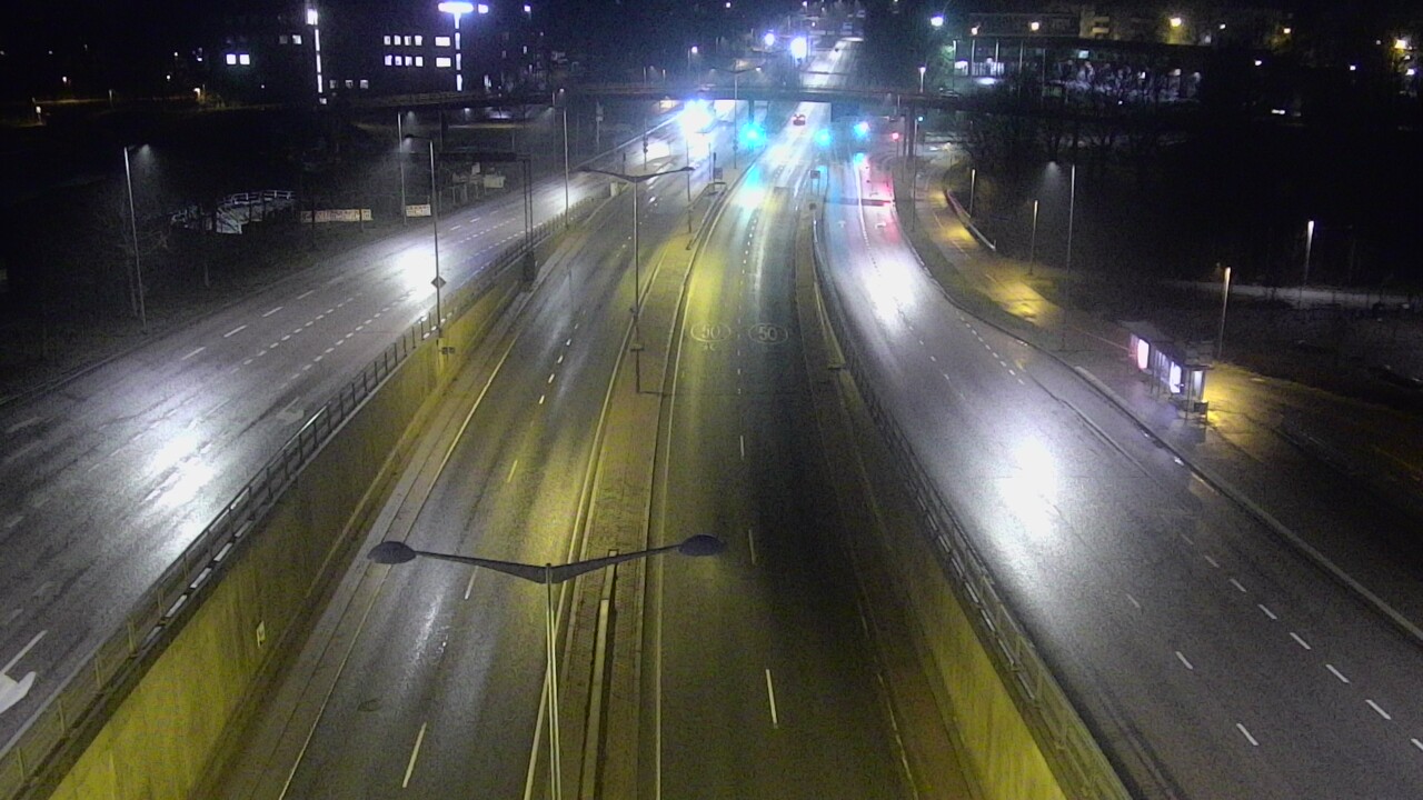 Weather Camera Image Väg 100 Helsingfors Skogsbackavägen, Stenhagen, Mast, Helsinki, Uusimaa