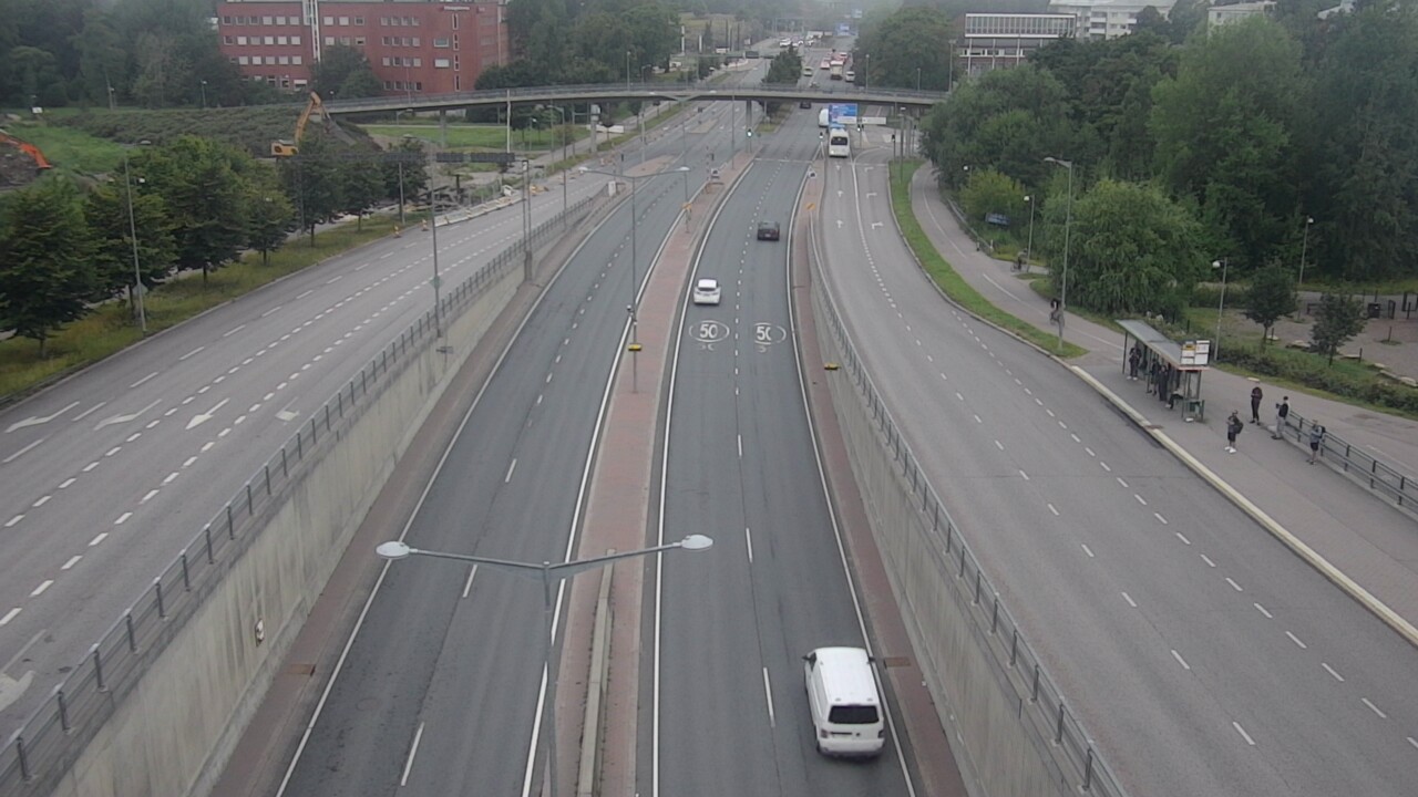Weather Camera Image Road 100 Helsinki Hakamäentie, Kivihaka, Mast, Helsinki, Uusimaa