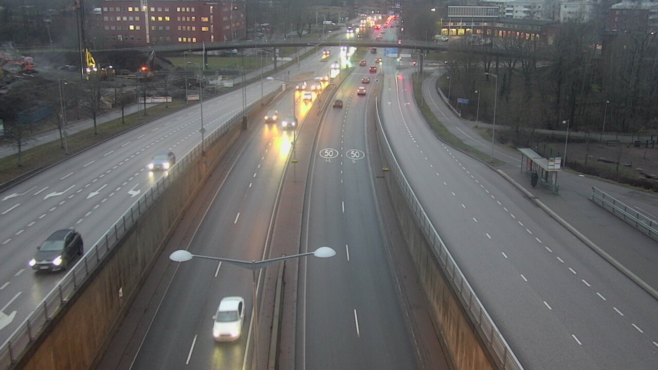 Weather Camera Image Väg 100 Helsingfors Skogsbackavägen, Stenhagen, Mast, Helsinki, Uusimaa