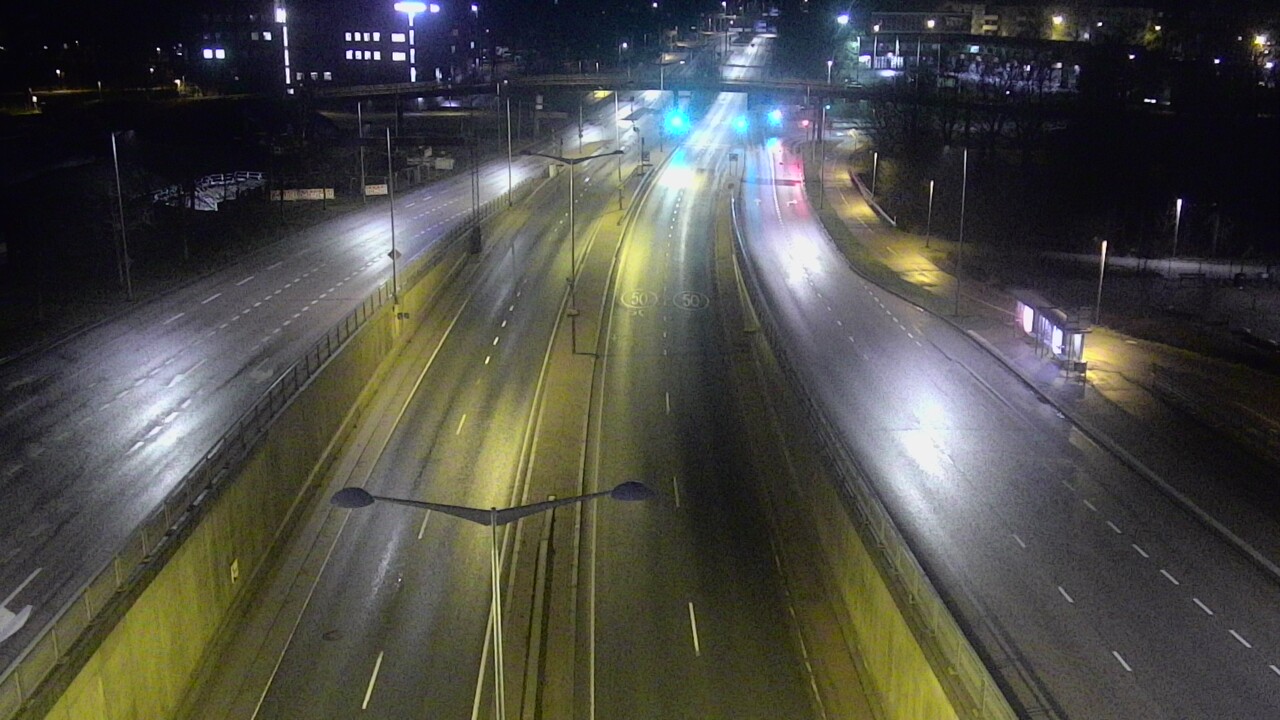 Weather Camera Image Väg 100 Helsingfors Skogsbackavägen, Stenhagen, Mast, Helsinki, Uusimaa