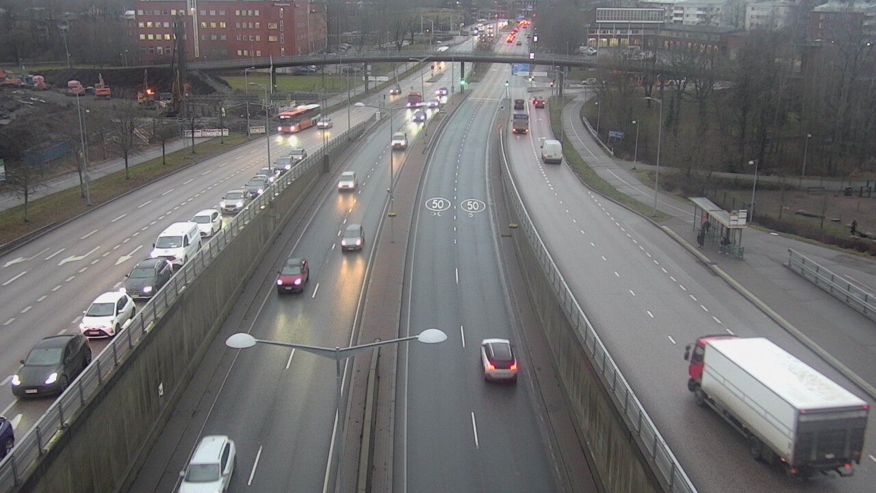 Weather Camera Image Väg 100 Helsingfors Skogsbackavägen, Stenhagen, Mast, Helsinki, Uusimaa