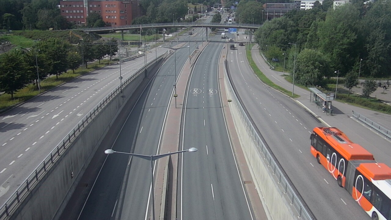 Weather Camera Image Road 100 Helsinki Hakamäentie, Kivihaka, Mast, Helsinki, Uusimaa
