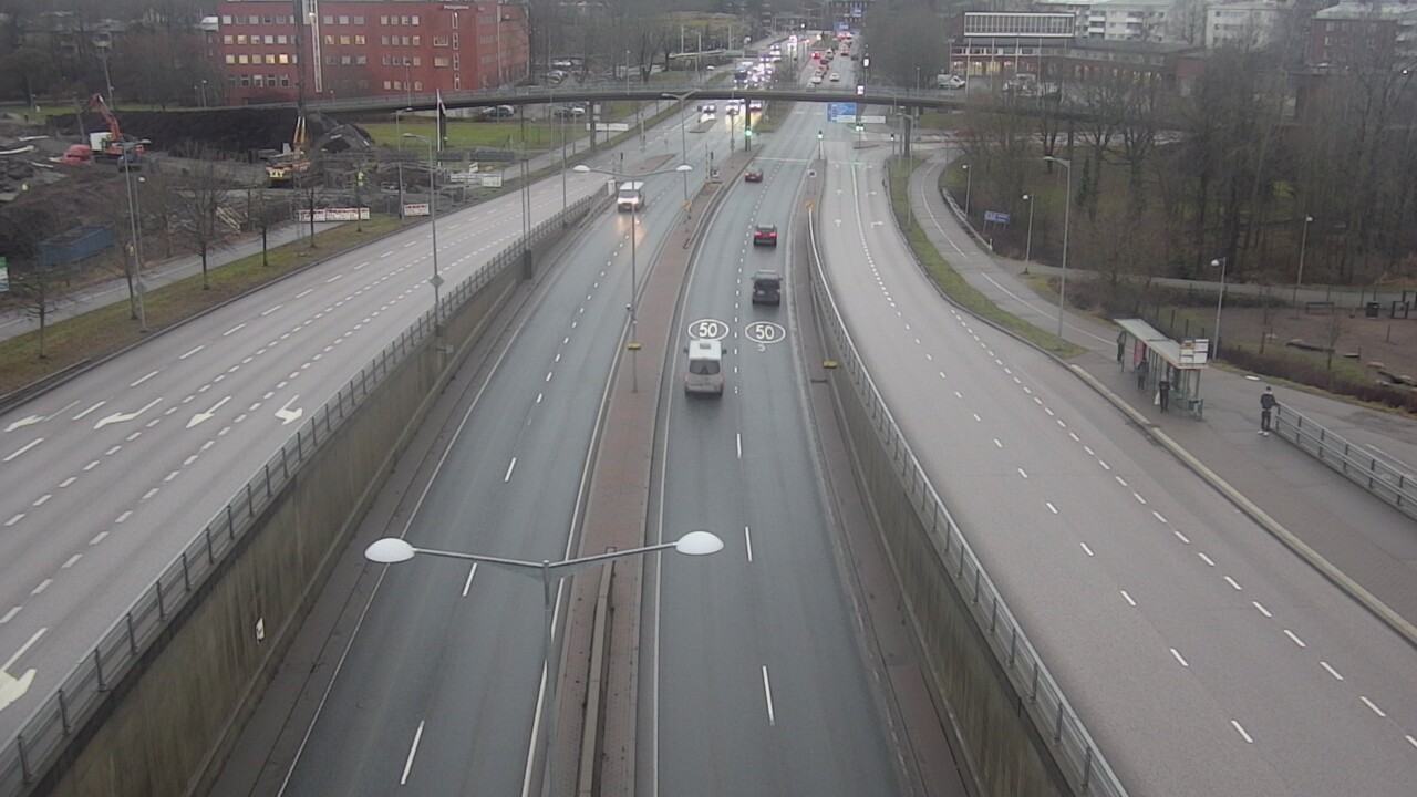 Weather Camera Image Väg 100 Helsingfors Skogsbackavägen, Stenhagen, Mast, Helsinki, Uusimaa