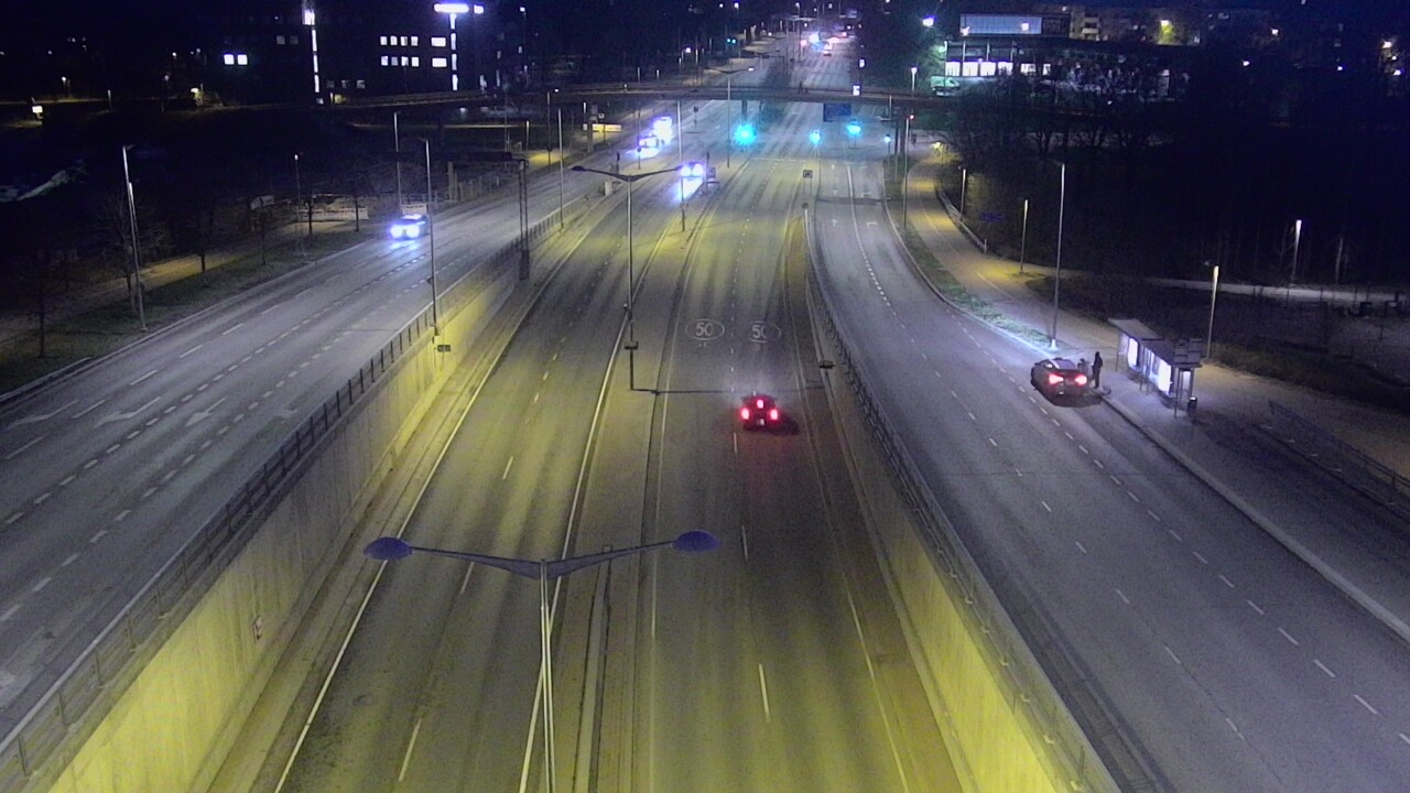 Weather Camera Image Road 100 Helsinki Hakamäentie, Kivihaka, Mast, Helsinki, Uusimaa