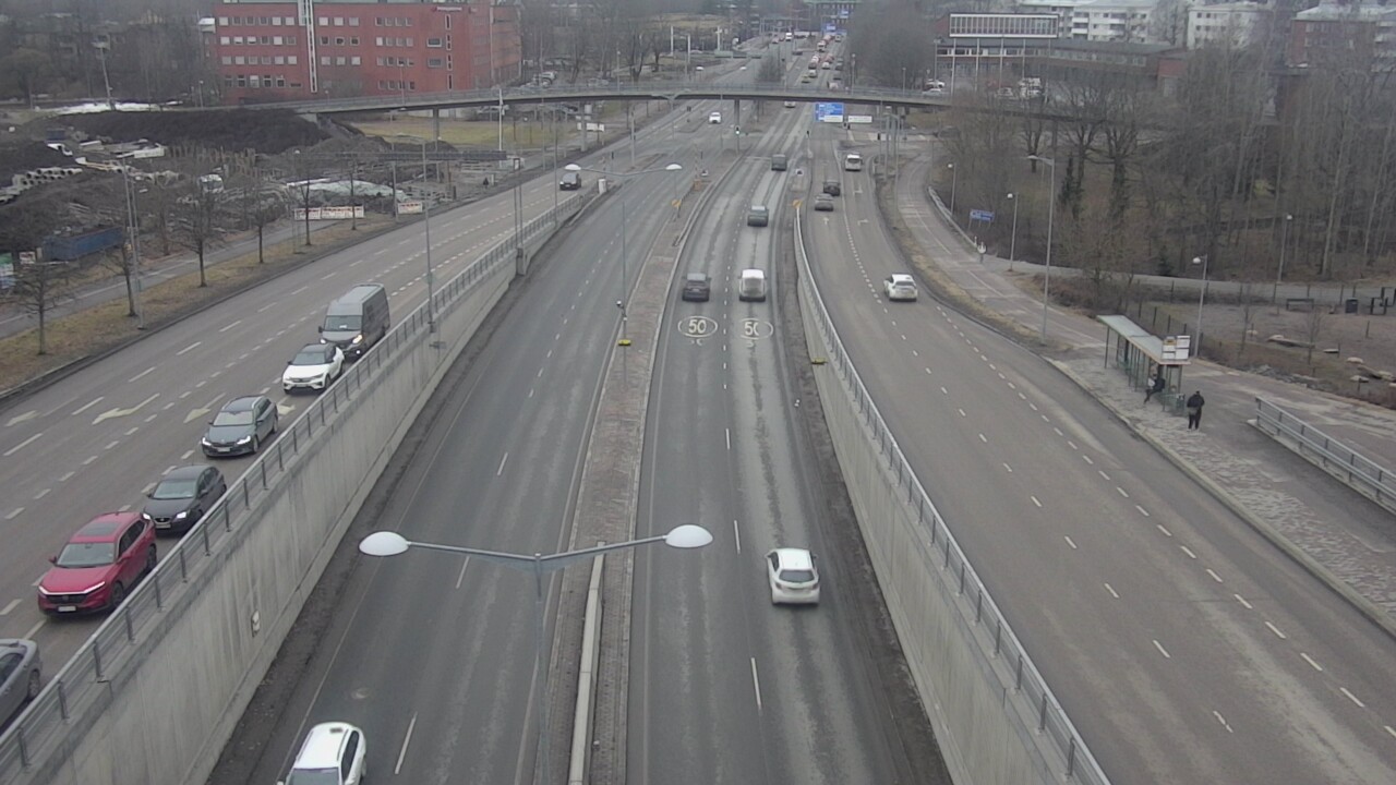 Weather Camera Image Road 100 Helsinki Hakamäentie, Kivihaka, Mast, Helsinki, Uusimaa